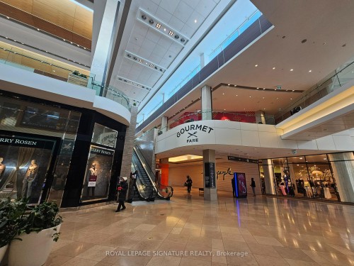 25 The West Mall N/A, Toronto, ON 