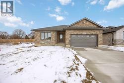 232 NICHOLAS STREET  Sarnia, ON N7W 0B6