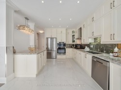 47 Amparo Drive Vaughan, ON L4H 2L7