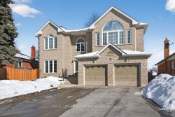 27 Cleta Drive  Toronto, ON M1K 3G5