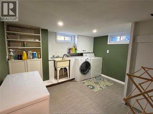 858 Laporte, Windsor, ON - Indoor Photo Showing Laundry Room