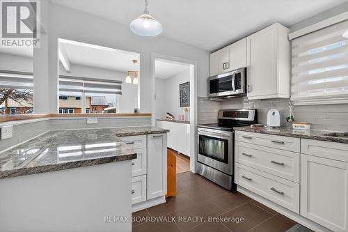 2462 Tupper Avenue, Ottawa, ON - Indoor Photo Showing Kitchen With Upgraded Kitchen