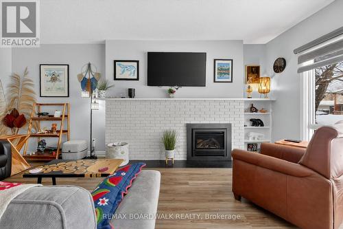 2462 Tupper Avenue, Ottawa, ON - Indoor Photo Showing Living Room With Fireplace