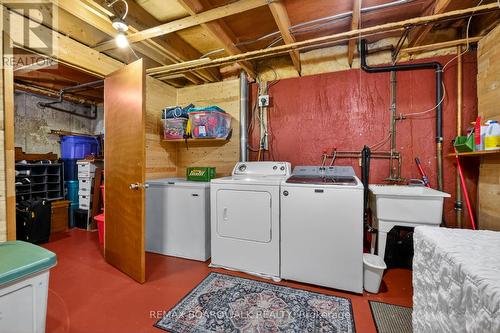 2462 Tupper Avenue, Ottawa, ON - Indoor Photo Showing Laundry Room