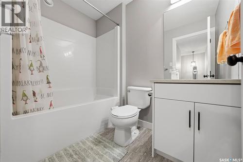608 Brighton Gate, Saskatoon, SK - Indoor Photo Showing Bathroom