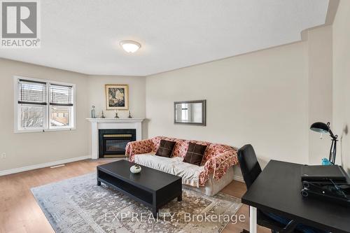 9039 Yonge Street, Richmond Hill, ON - Indoor Photo Showing Living Room With Fireplace