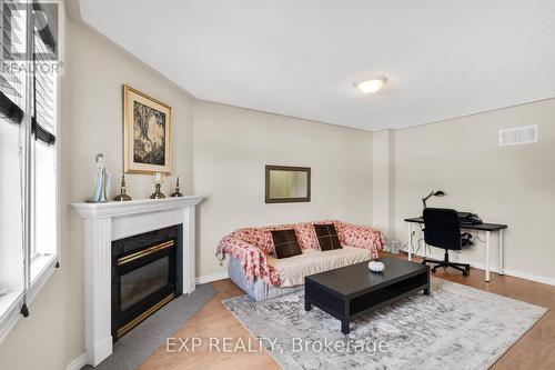 9039 Yonge Street, Richmond Hill, ON - Indoor Photo Showing Living Room With Fireplace