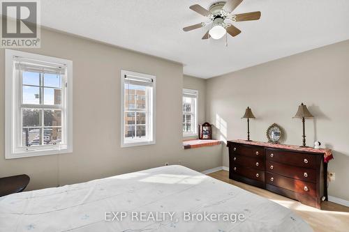 9039 Yonge Street, Richmond Hill, ON - Indoor Photo Showing Bedroom