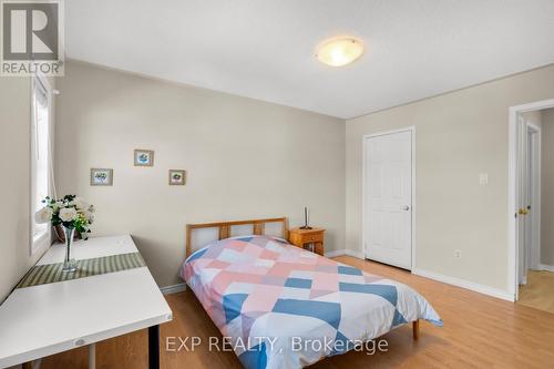 9039 Yonge Street, Richmond Hill, ON - Indoor Photo Showing Bedroom