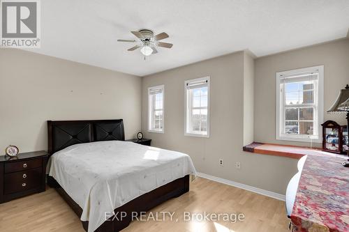 9039 Yonge Street, Richmond Hill, ON - Indoor Photo Showing Bedroom