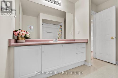 9039 Yonge Street, Richmond Hill, ON - Indoor Photo Showing Bathroom