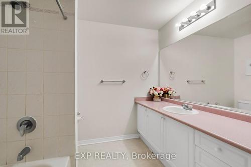9039 Yonge Street, Richmond Hill, ON - Indoor Photo Showing Bathroom