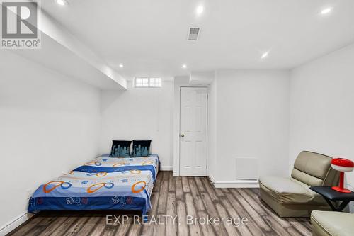 9039 Yonge Street, Richmond Hill, ON - Indoor Photo Showing Bedroom