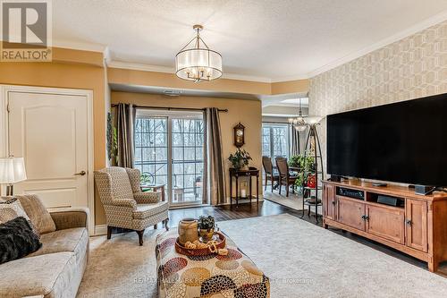 212 - 44 FERNDALE DRIVE S  Barrie, ON L4N 2V1