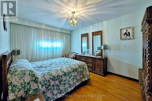 92 Skelton Boulevard, Brampton, ON - Indoor Photo Showing Bedroom