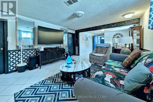 92 Skelton Boulevard, Brampton, ON - Indoor