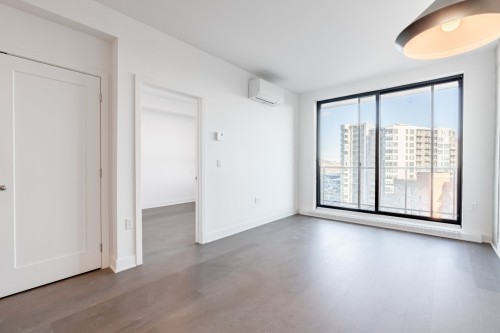 Salon - 1008-7070 Boul. Newman, Montréal (Lasalle), QC - Indoor Photo Showing Other Room