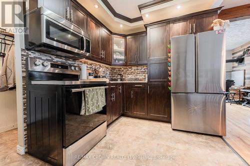 89 Devonshire Street, Kapuskasing, ON - Indoor Photo Showing Kitchen
