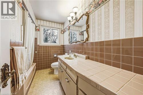5410 Murray Crescent, Burlington, ON - Indoor Photo Showing Bathroom