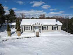 18 Greenhill Road  Alma, NS B0K 2A0
