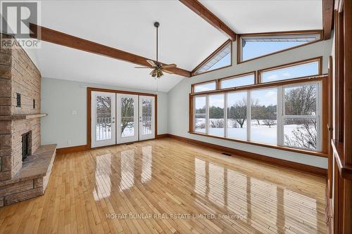 6952 Second Line, New Tecumseth, ON - Indoor With Fireplace