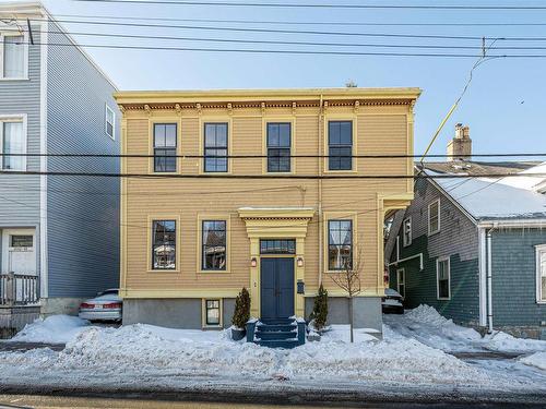 2048 Creighton Street  Halifax, NS B3K 3R2