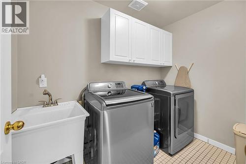 2371 Pathfinder Drive, Burlington, ON - Indoor Photo Showing Laundry Room