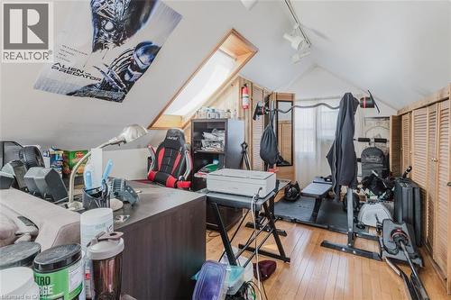 84 South Oval, Hamilton, ON - Indoor