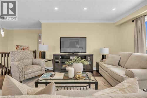 197 Autumn Hill Crescent, Kitchener, ON - Indoor Photo Showing Living Room