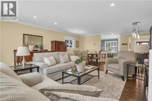197 Autumn Hill Crescent, Kitchener, ON - Indoor Photo Showing Living Room