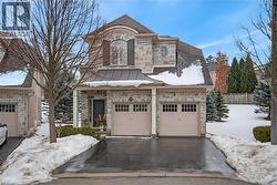 60 MCGRATH Court  Dundas, ON L9H 0A5