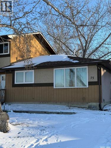 75 Mackenzie Way, Regina, SK - Outdoor