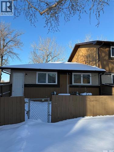 75 Mackenzie Way, Regina, SK - Outdoor