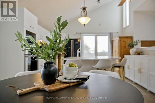 110 Davis Road, Alnwick/Haldimand, ON - Indoor Photo Showing Dining Room