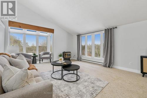 110 Davis Road, Alnwick/Haldimand, ON - Indoor Photo Showing Living Room