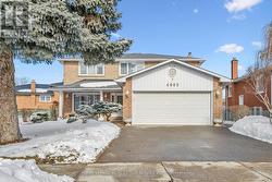4085 TWINE CRESCENT  Mississauga, ON L4Z 1E8