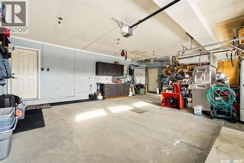 4522 Brass Crescent, Regina, SK - Indoor Photo Showing Garage