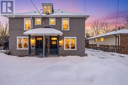 136 POPLAR AVENUE  Halton Hills, ON L7J 2E2