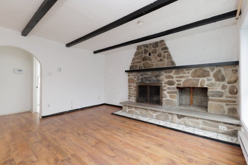 Living Room - 139-15575 Boul. Gouin O., Montréal (L'Île-Bizard/Sainte-Geneviève), QC - Indoor With Fireplace