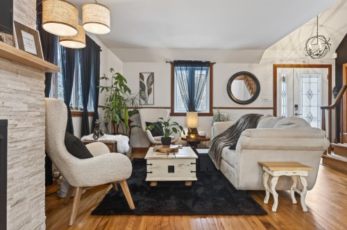 Salon - 252 Ch. Cambria, Gore, QC - Indoor Photo Showing Living Room