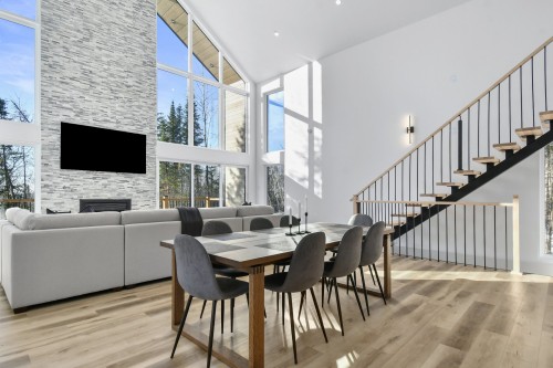 Salle à manger - 7475 Ch. Beaulieu, Saint-Damien, QC - Indoor Photo Showing Other Room With Fireplace