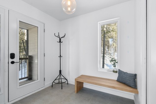 Hall d'entrée/Vestibule - 7475 Ch. Beaulieu, Saint-Damien, QC - Indoor Photo Showing Other Room