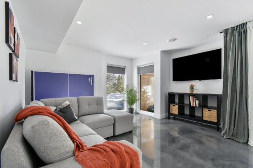 Salle de jeux - 7475 Ch. Beaulieu, Saint-Damien, QC - Indoor Photo Showing Living Room