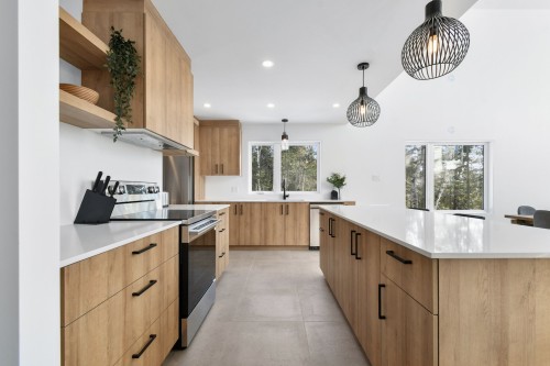 Cuisine - 7475 Ch. Beaulieu, Saint-Damien, QC - Indoor Photo Showing Kitchen With Upgraded Kitchen