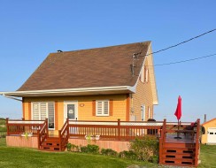 181 Ch. de la Baie  Les Îles-De-La-Madeleine, QC G4T 9E3