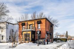 531 Rue du Conseil  Sherbrooke (Fleurimont), QC J1G 1J9