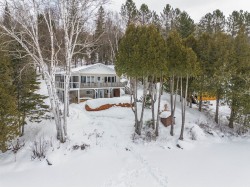 2943 Ch. du Tour-du-Lac-Tibériade  Rivière-Rouge, QC J0T 1T0