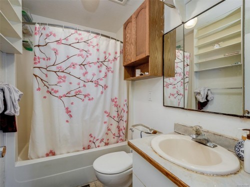 2814 Carlow Rd, Langford, BC 