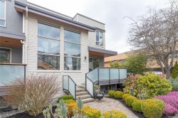 9710 Fifth St  Sidney, BC V8V 0B3