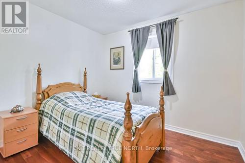 28 Nicholson Crescent, Springwater, ON - Indoor Photo Showing Bedroom